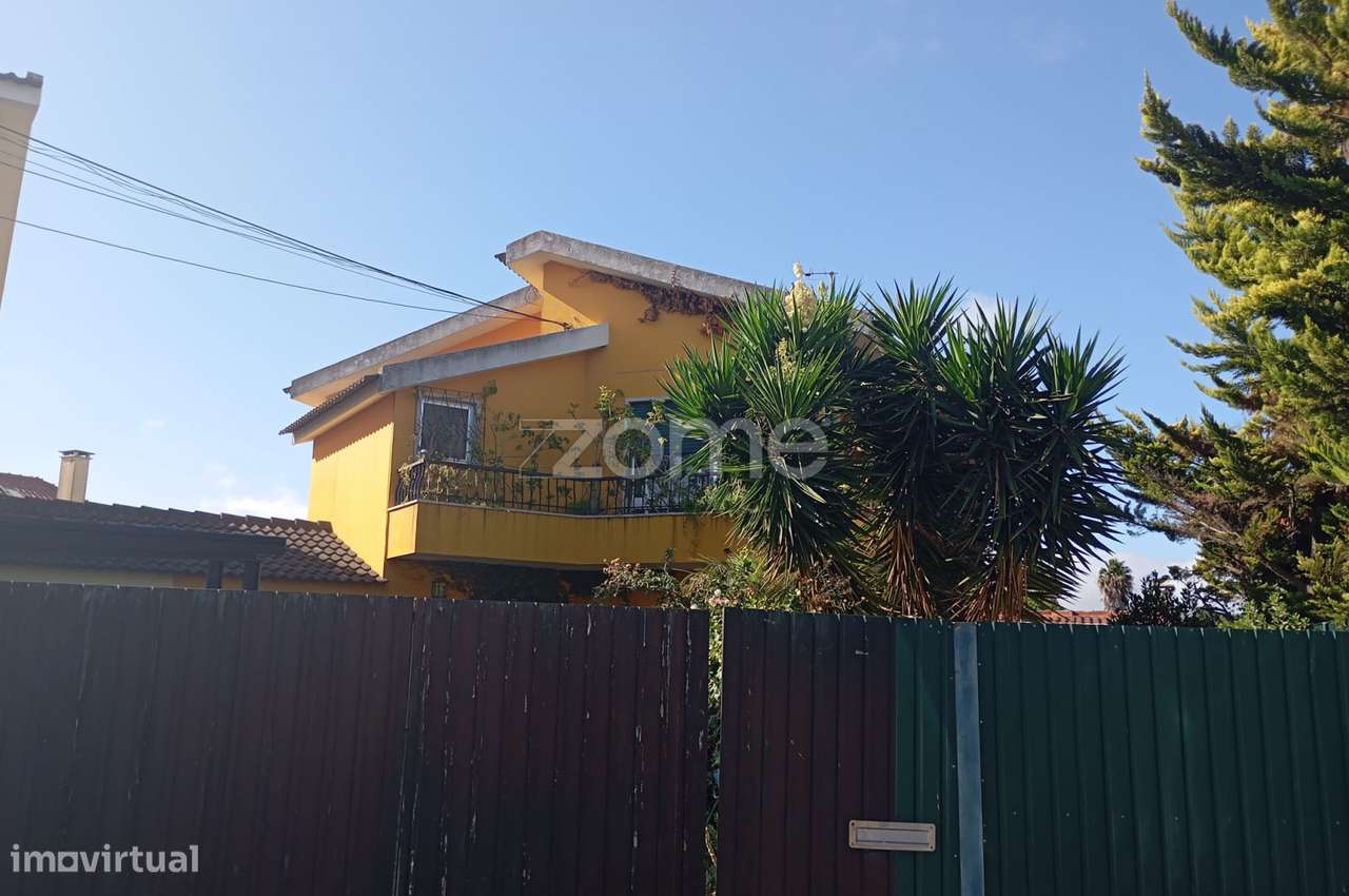 Moradia T4 – Espaço, Versatilidade e Oportunidade Única - Grande imagem: 3/20