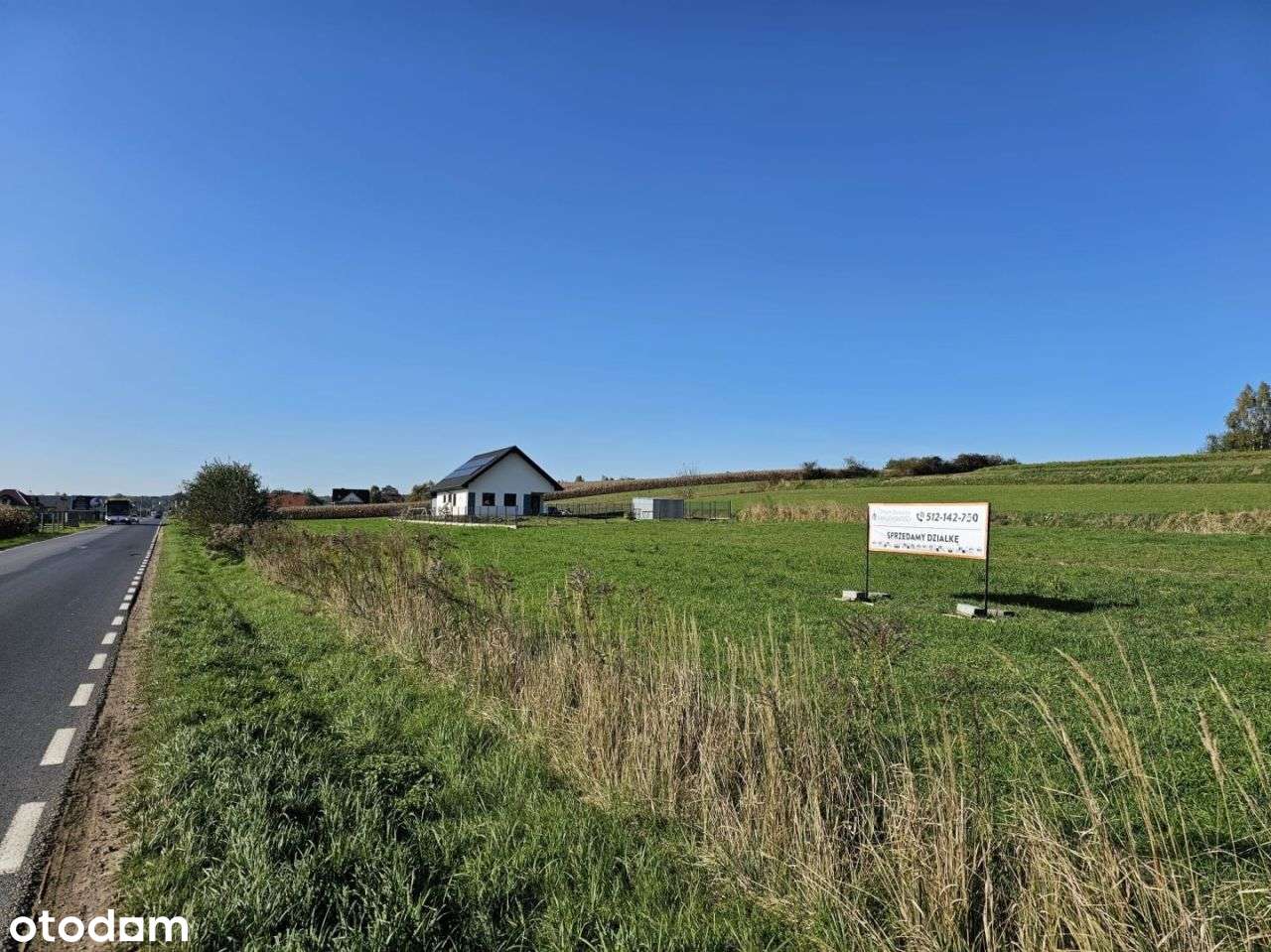 Działka usługowo mieszkalna przy drodze głównej