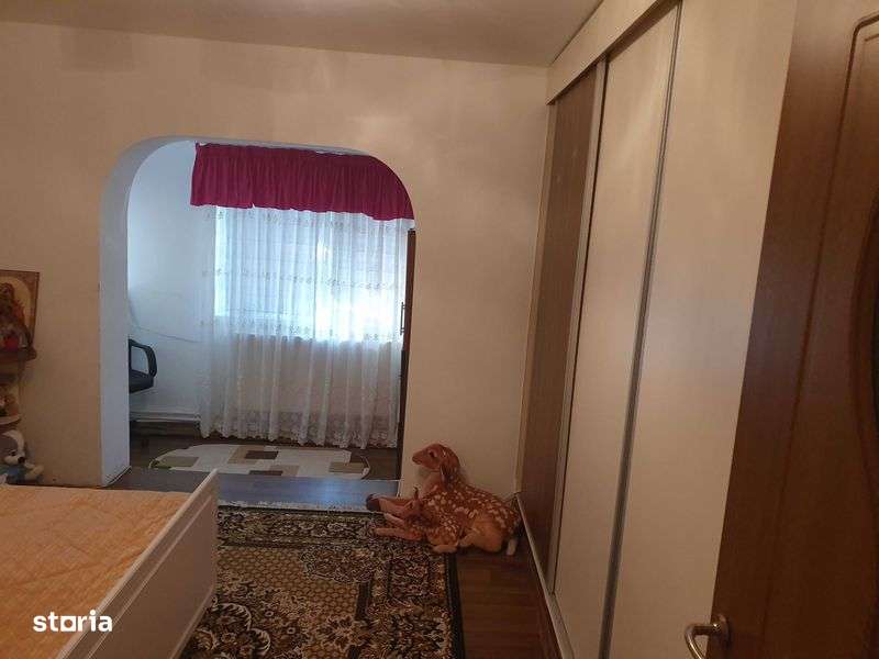Vand apartment cu 2 camere (74mp) - Imagine principală: 5/8