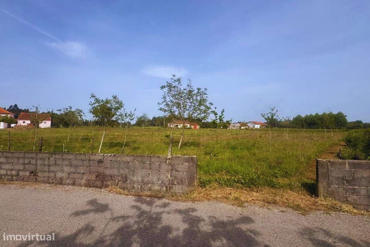Terreno para construção em Vilarinho do Bairro-12