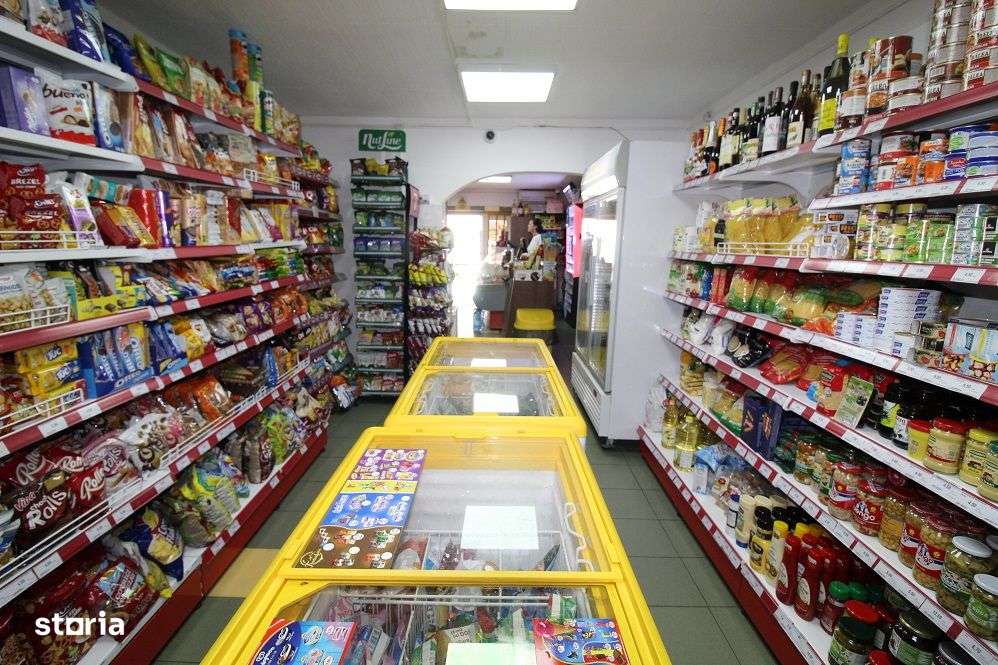 Vând spațiu comercial în Hunedoara, zona Micro 5/2, 64mp - Imagine principală: 5/9