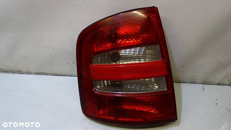 LAMPA LEWA TYLNA SKODA FABIA I - 1