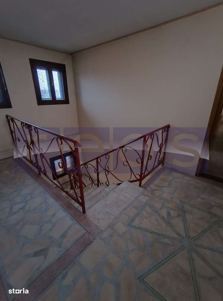 VANZARE CASA P+2 | SINGURA IN CURTE | ZONA PARCUL CAROL - Imagine principală: 4/6