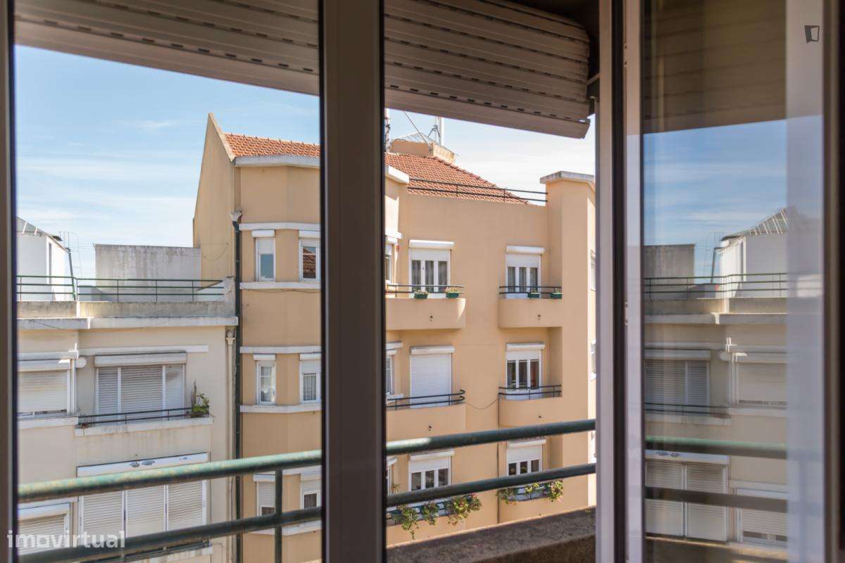 Quarto - localizado em Entrecampos Lisbon - Grande imagem: 4/8