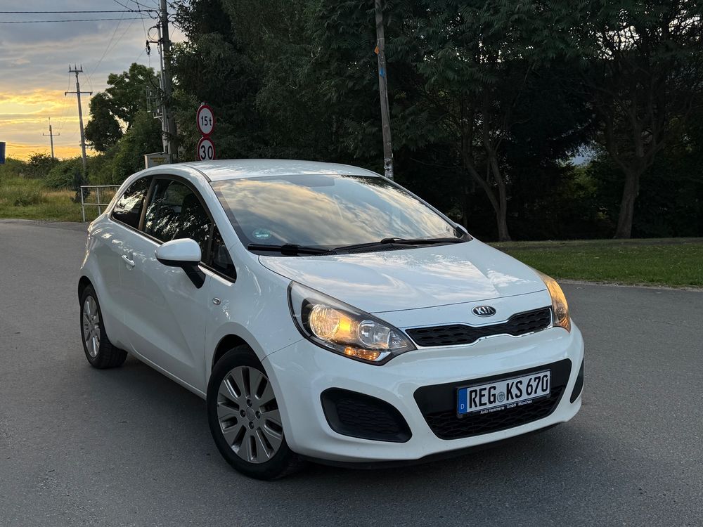 Kia Rio III (2011-) 1.2 Attract 2013