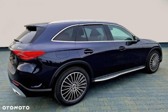 Mercedes-Benz GLC 220 d 4-Matic AMG Line - 6