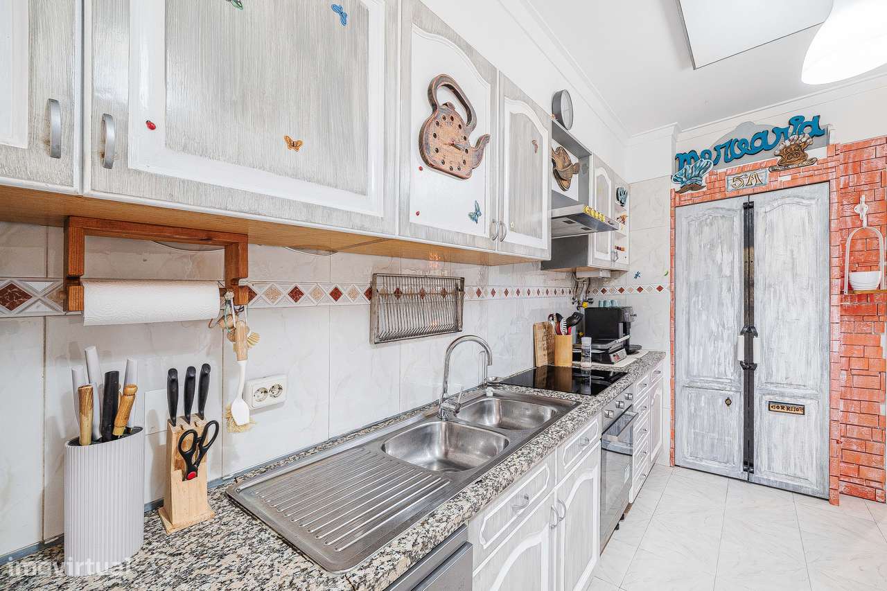 Apartamento T2 Remodelado | Tapada das Mercês-10