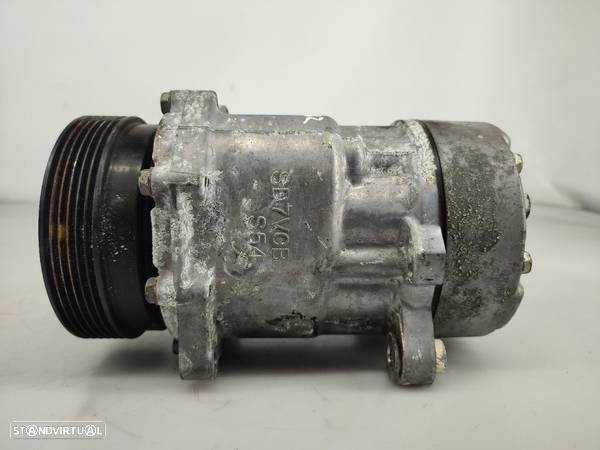 Compressor Do Ac Volkswagen Golf Iv (1J1) - 1