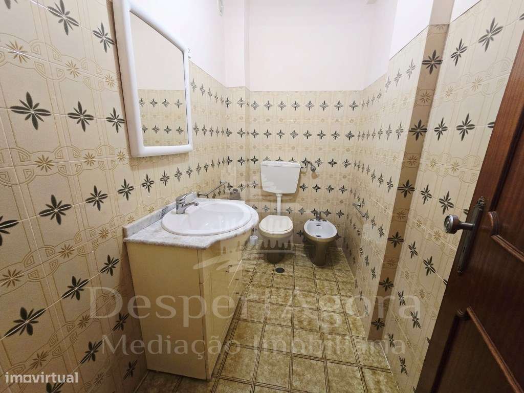 Apartamento T3 a 50 metros da estação da CP-10