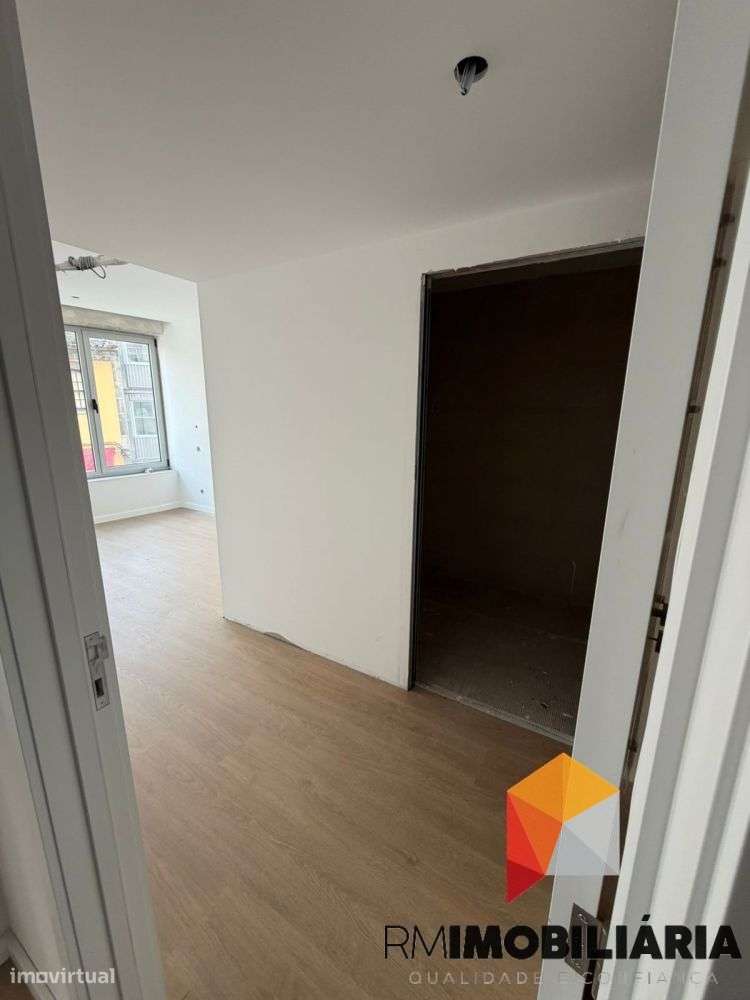Apartamentos T2+1 NOVOS em Costa Cabral-3