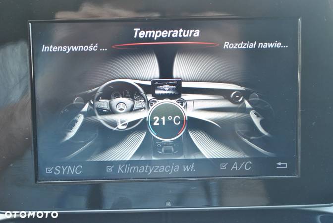 Mercedes-Benz Klasa C 250 d 4Matic T 9G-TRONIC - 25