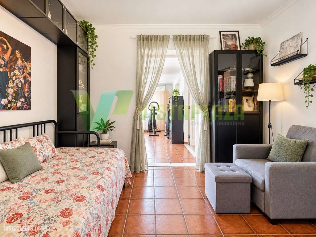 Apartamento T1 situado no centro de Portimão-16