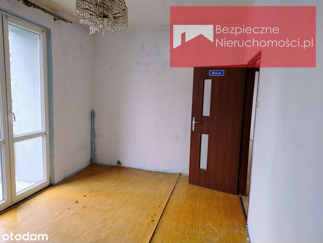 Mieszkanie 2 pokojowe, 2 balkony, strych-0