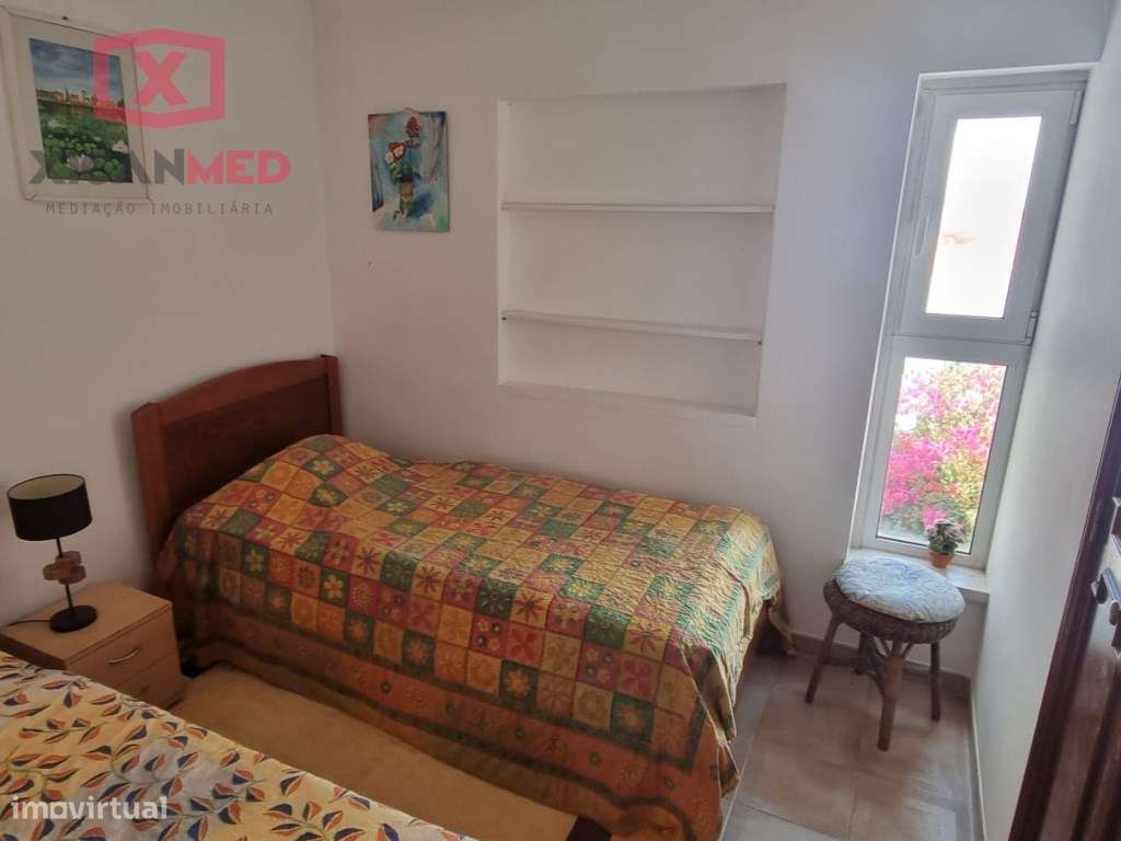 Casa no centro de Almoçageme-14