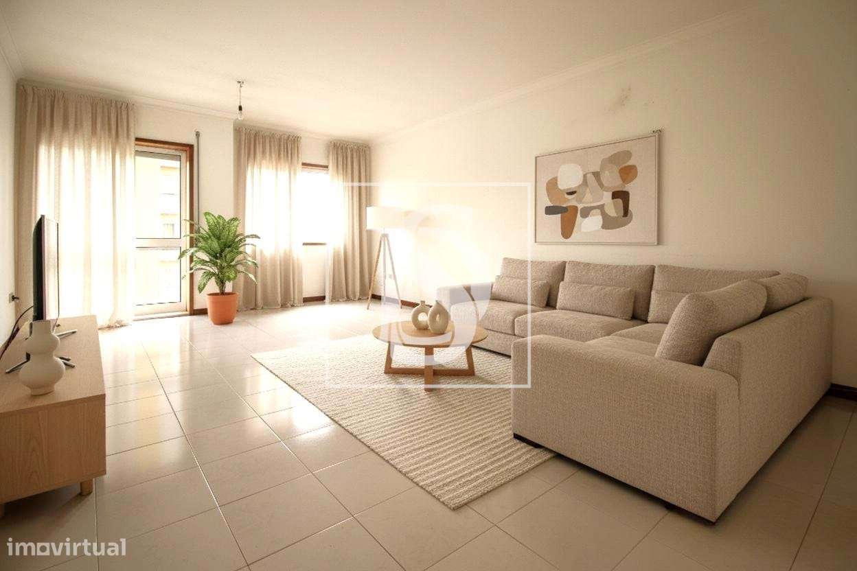 Apartamento T3 em Árvore, com Vista Mar, Varandas, Garagem e Elevador-7