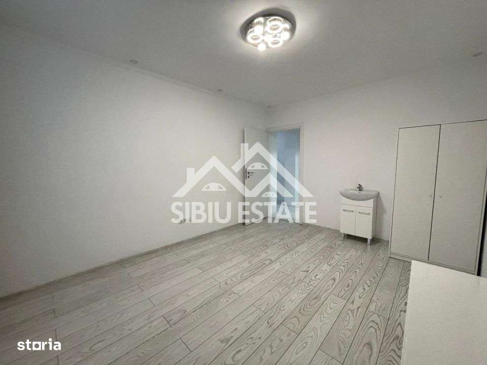 Spatiu comercial LA PRET DE APARTAMENT in Sibiu cu s. utila 56 mp.- Zo - Imagine principală: 4/20