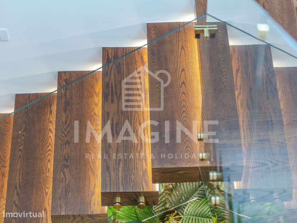 Moradia V2, de Arquitetura Moderna com Piscina e jardim - Urbanizaç...-32