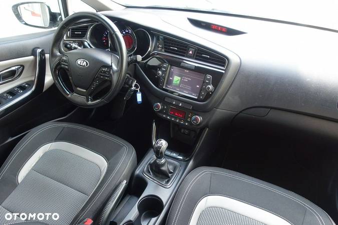 Kia Ceed Cee'd 1.6 CRDi L - 12