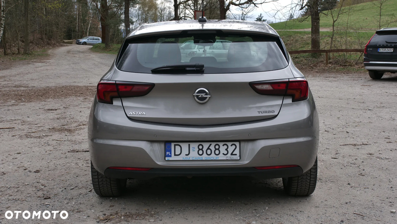 Opel Astra - 4