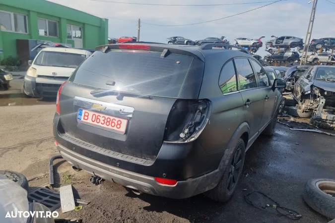 Diferential grup spate punte cadru motor bara spate haion stop tripla stanga dreapta interior piele scaune fata bancheta spate   Chevrolet captiva an 2007 motor 3.2benzina  230CP  LU1 dezmembrez dezmembrari opel antara - 2