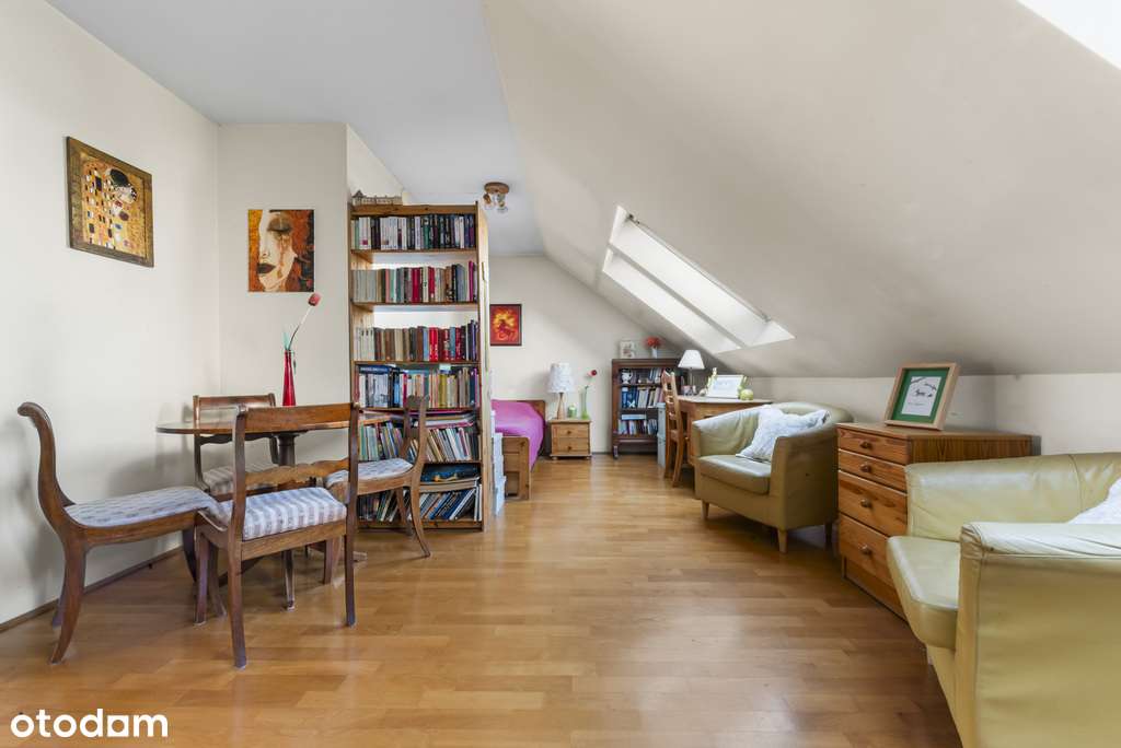 Dwupoziomowe mieszkanie dla rodziny, przy metrze!-12