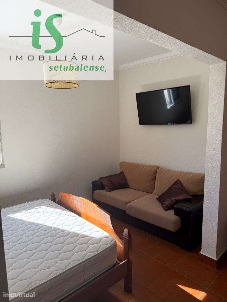 MORADIA T4 NO CENTRO DA COMPORTA ( A  POUCOS PASSOS DO HOTEL E DAS PRA-9