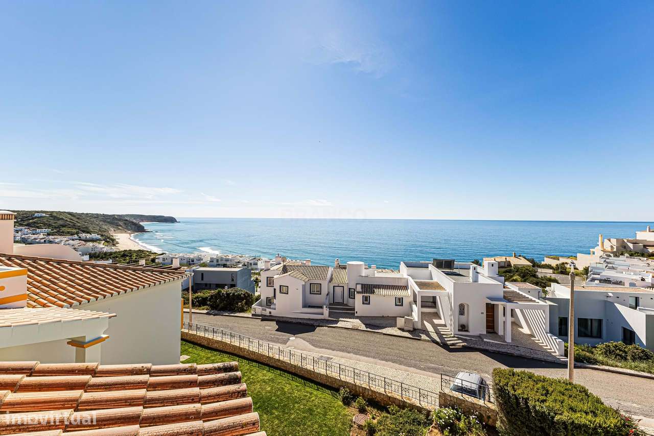 Moradia em Banda T2 com Vista Mar | Salema, Vila do Bispo-18