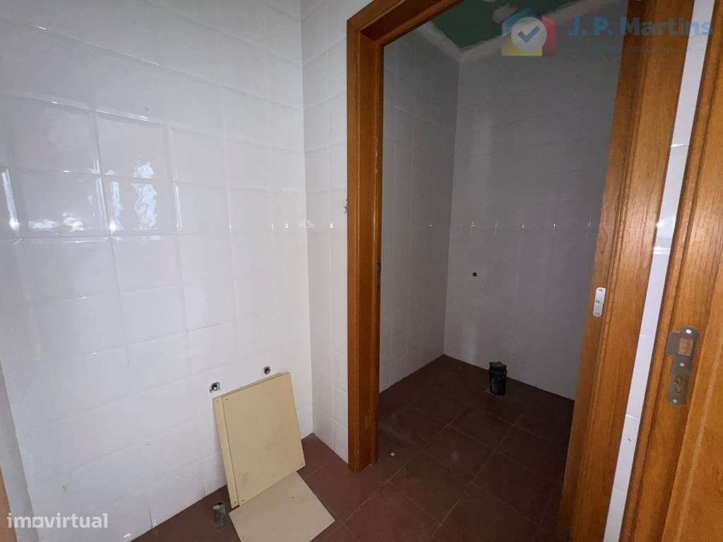 Loja para comércio e serviços - Urbanização Vila Rosa, Alhos Vedros-7