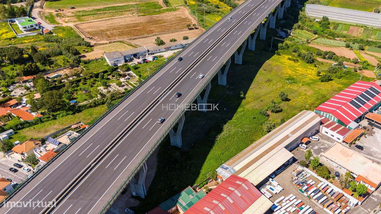 Terreno rústico em Pinheiro de Loures - Grande imagem: 2/3