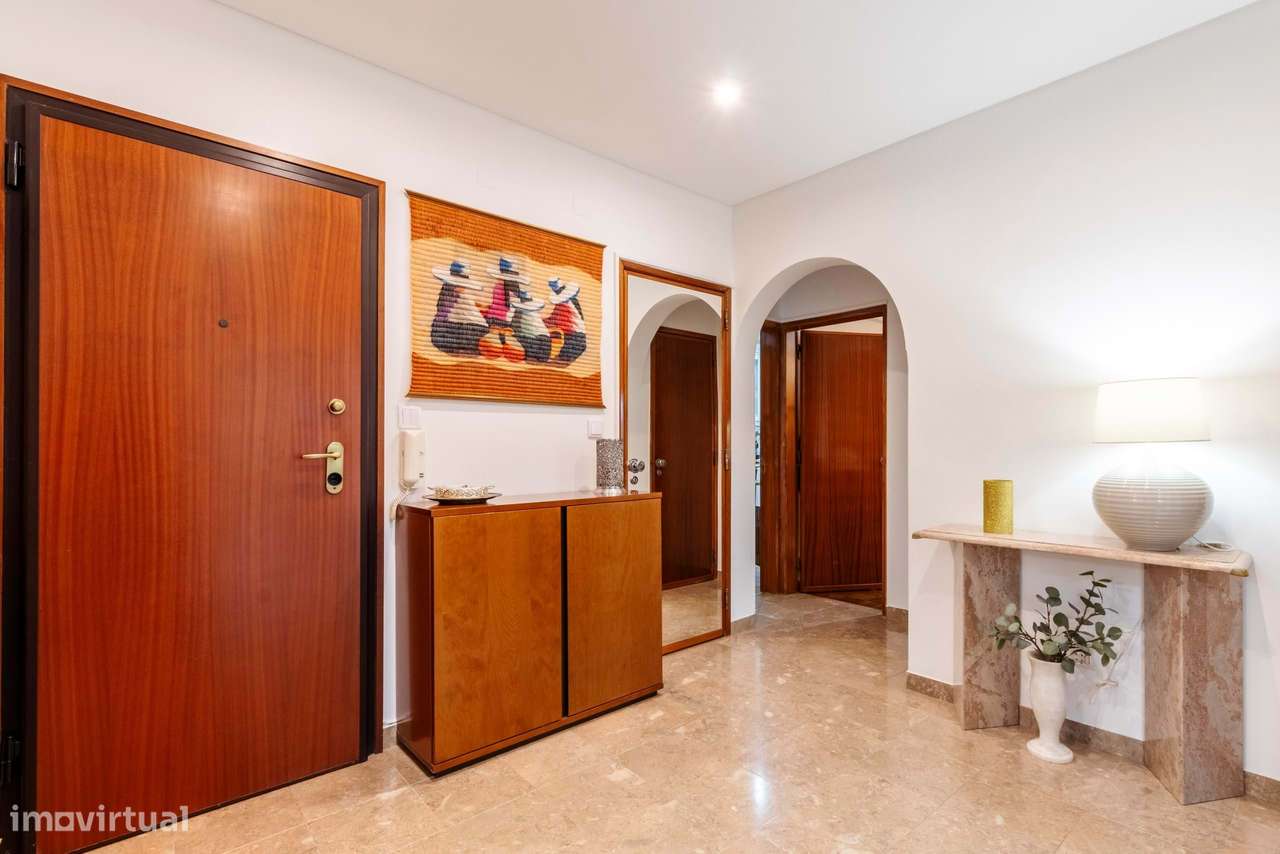 Apartamento T3 em Casal de São Brás, Amadora-5