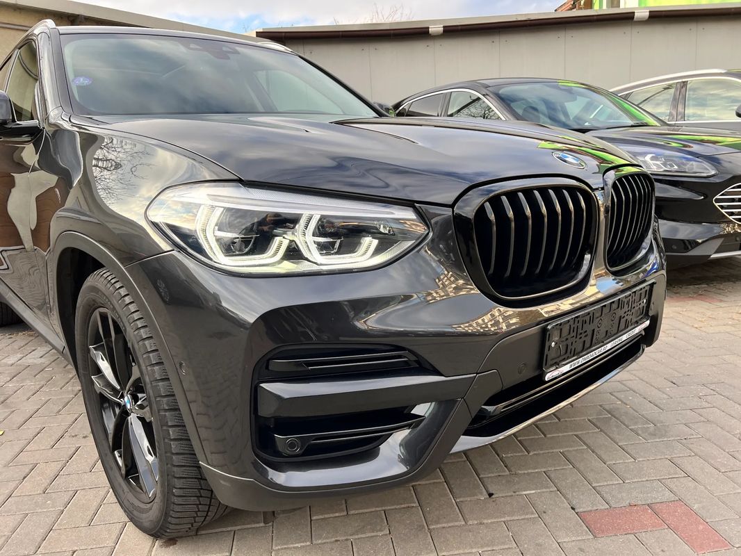 BMW X3 xDrive30e AT PHEV - 28