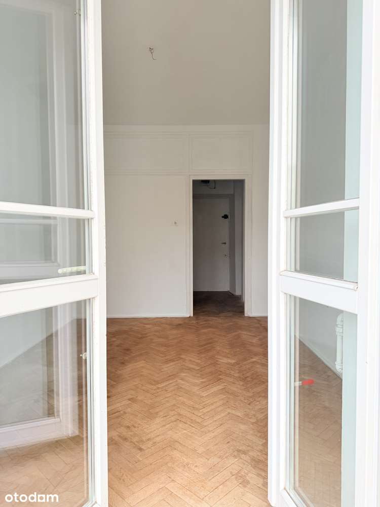 UNIKAT w Centrum# Wyjątkowa Kawalerka z BALKONEM w Kamienicy z 1936 r.-2