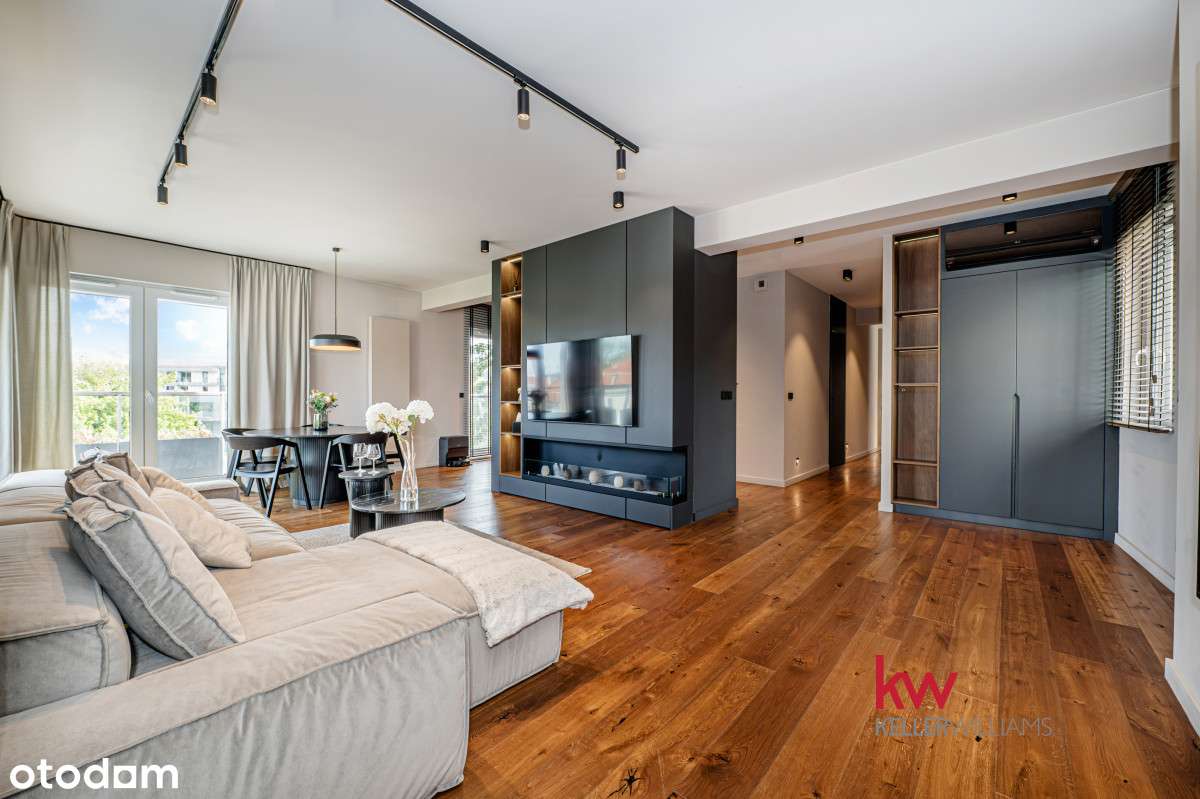 In Balance – A Refined Apartment in Central Poznań