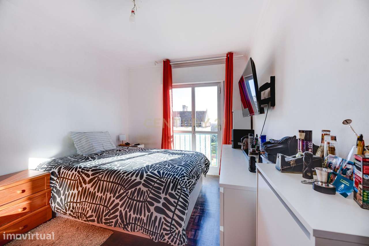 Apartamento T3 à Venda – Rio de Mouro-10