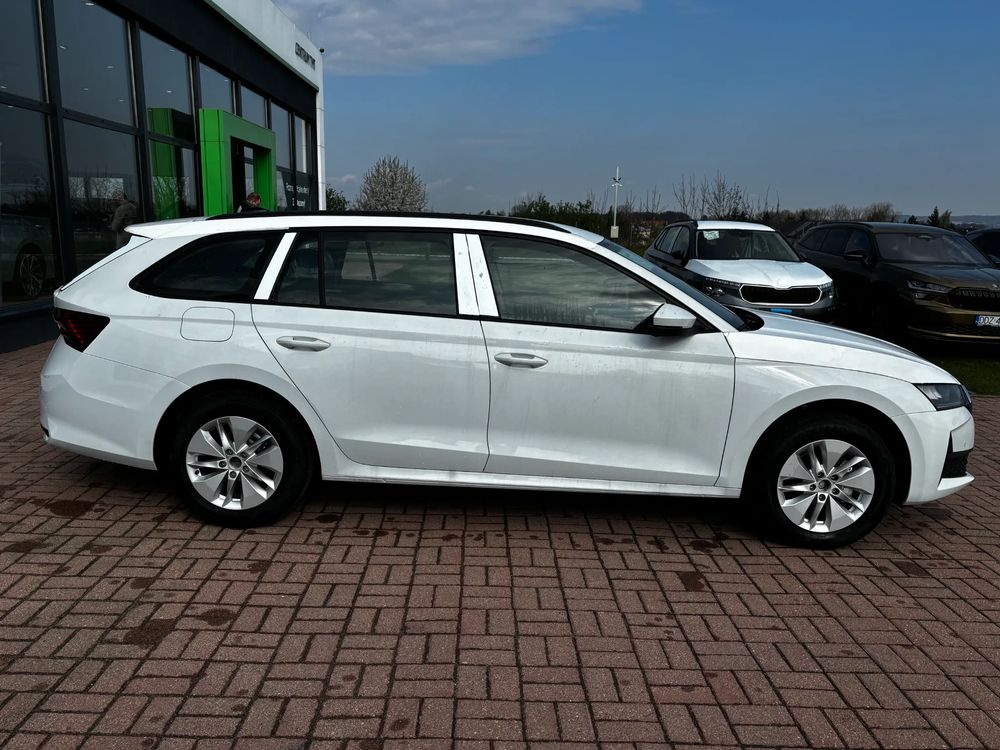 SKODA OCTAVIA Octavia Combi  Essence Drive 1,5 TSI m-HEV 110 kW 7- biegowa DSG