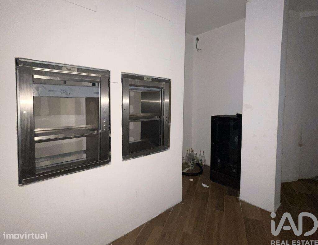 Loja / Estabelecimento Comercial em Arroios de 270,00 m2 - Grande imagem: 5/19