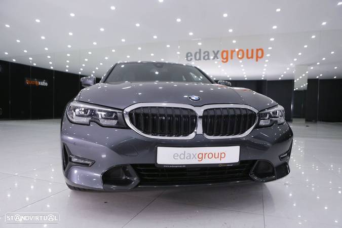 BMW 318 d Touring Line Sport Auto - 40