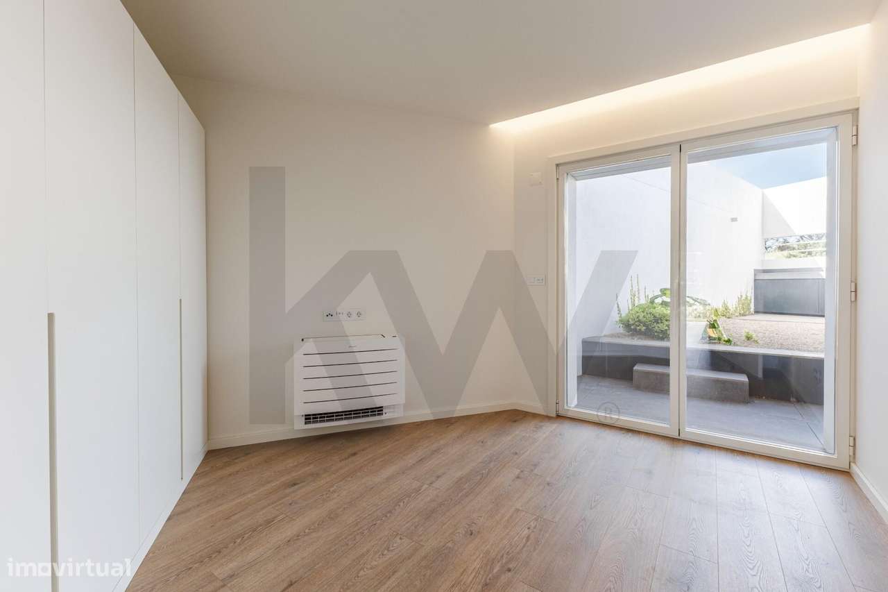 Entre serra e mar | Duplex T4 com terraços | Praia das Maçãs-18