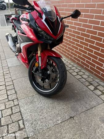 Honda CBR - 9