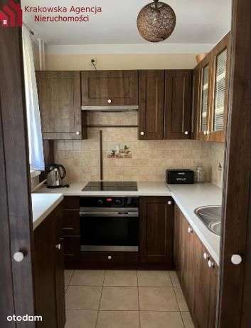 Komfortowe mieszkanie z balkonem i piwnica .-5