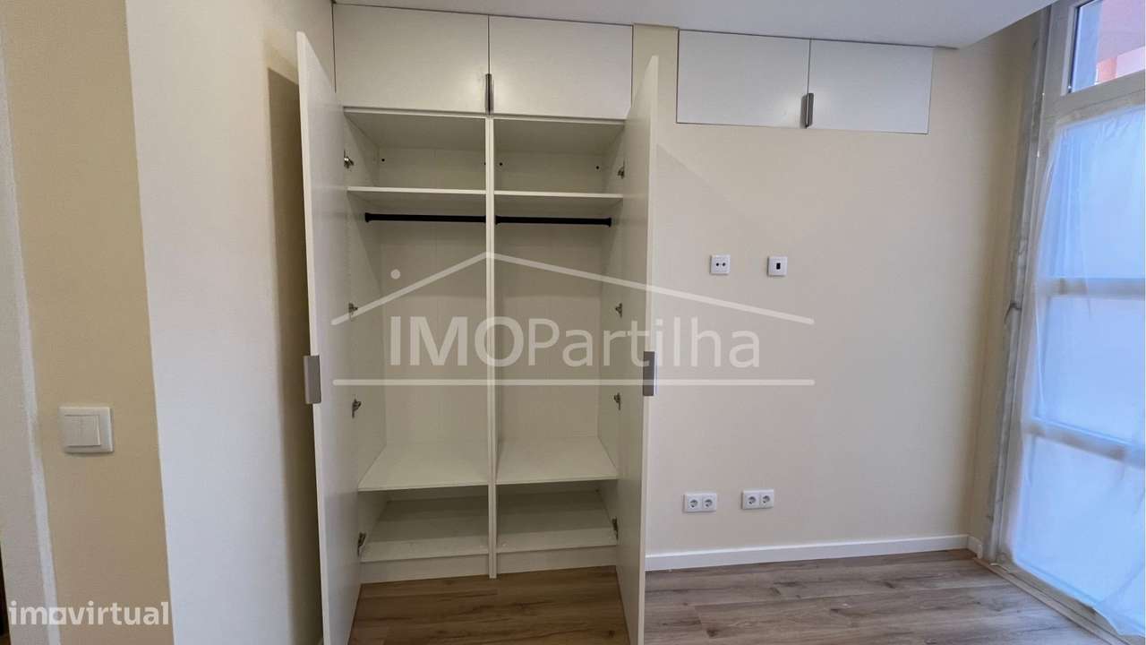 Apartamento T1
Agualva - Cacém - Grande imagem: 4/15