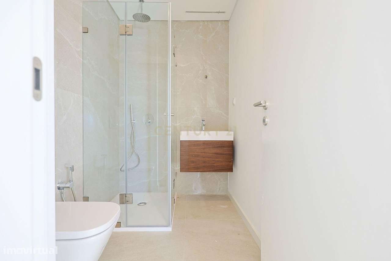 Prédio Charneca Caparica - Frações T1 e T2-16