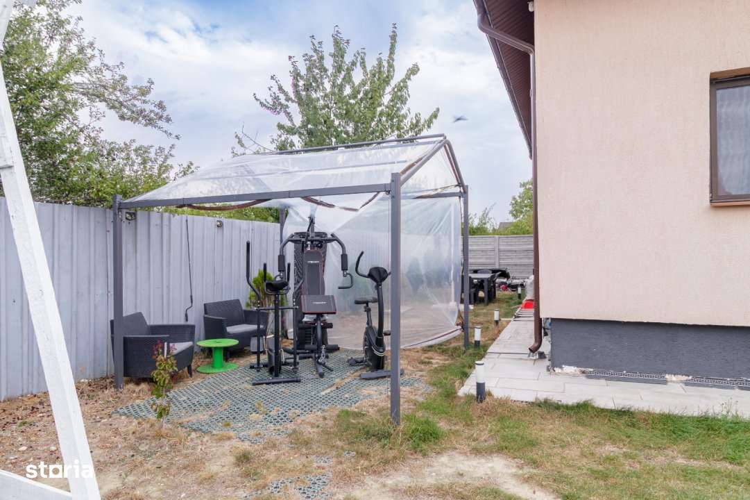 Casa cu piscina si jacuzzi. - Imagine principală: 4/16