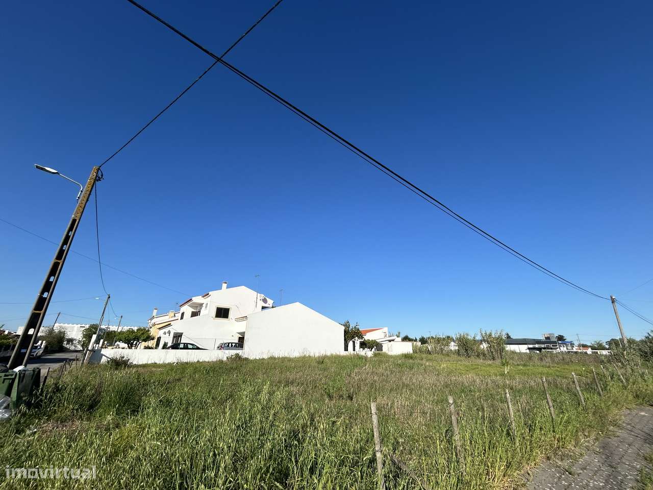 Terreno para Construção de 2 Moradias Térreas!-1