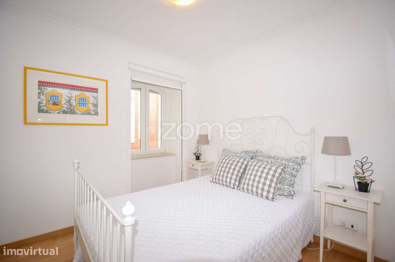 Prédio com 2 apartamentos independentes, totalmente remodelado-14