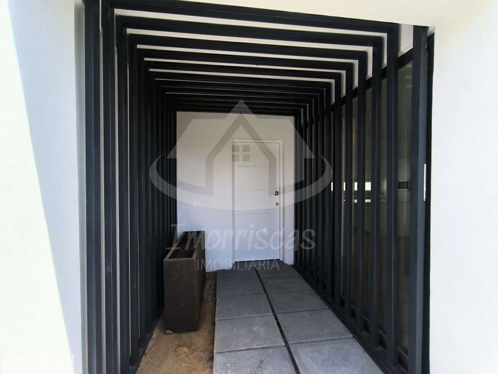 Moradia térrea V3 com piscina e excelente localização no Alto do Ín...-8