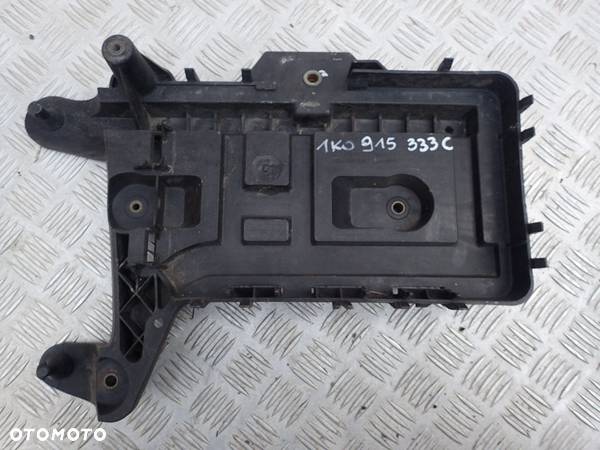 PODSTAWA AkUMULATORA VW AUDI SEAT SKODA 1K0915333C - 1