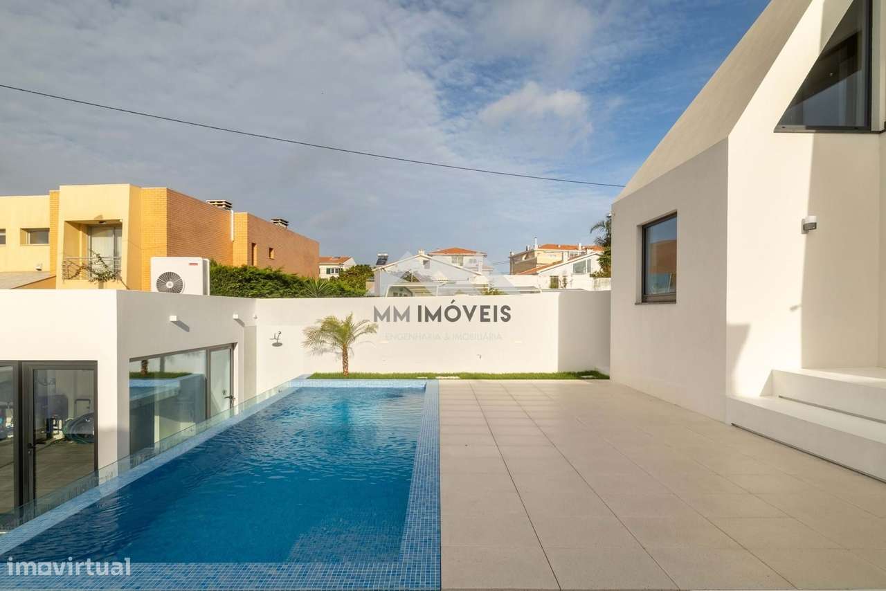 Moradia T3+1 | NOVA | Piscina | Francelos | 4 Frentes | Box | Praia-39