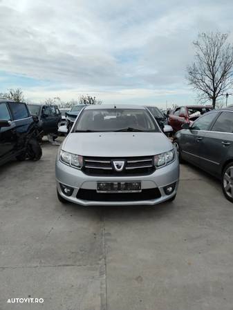 Dezmembram Dacia Logan - 1