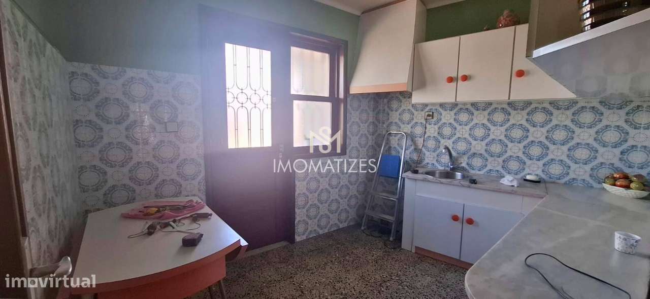 Moradia Bifamiliar T3+T3 em Nogueira da Maia-18